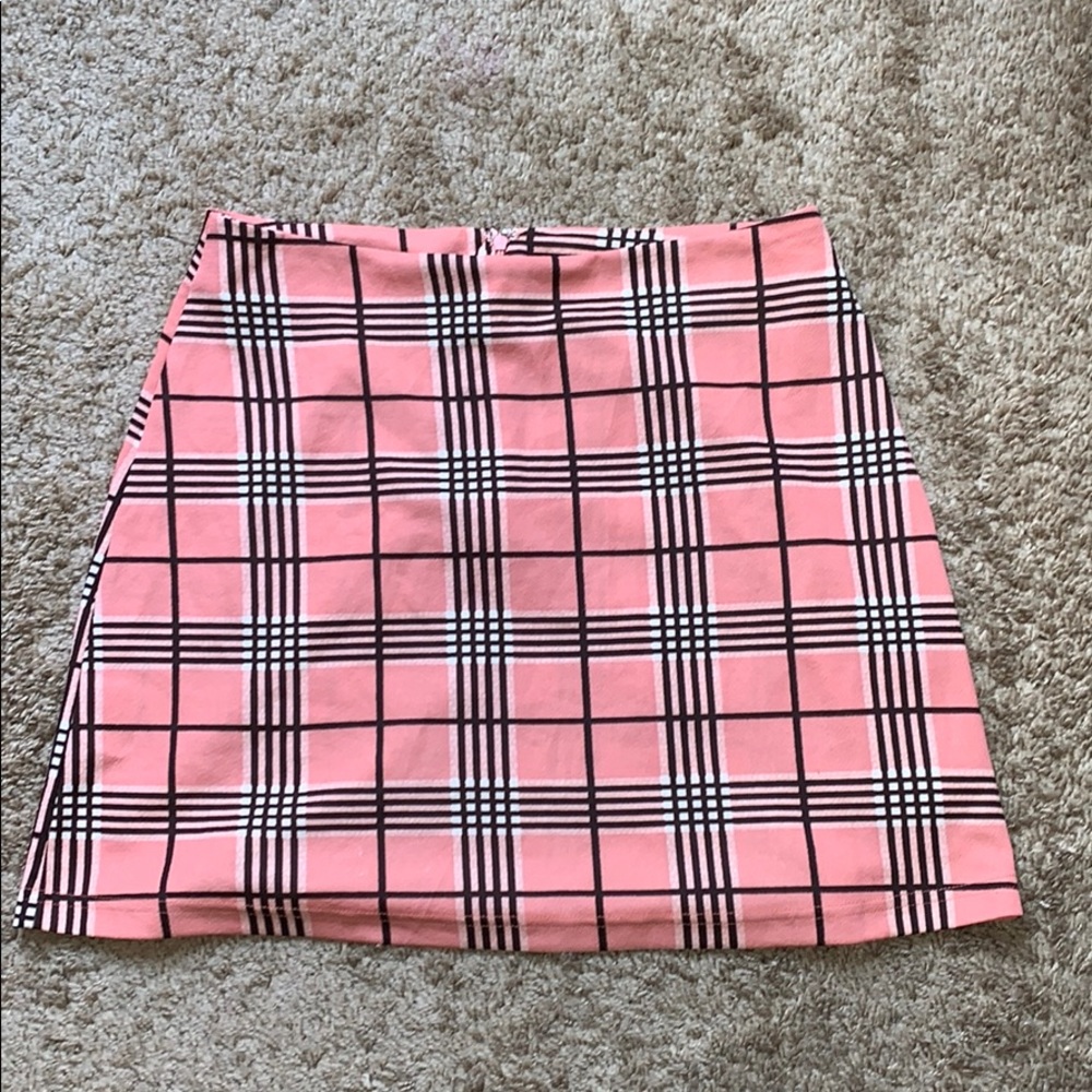 Plaid pink skirt